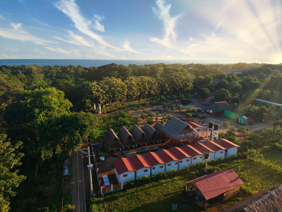 Palomino Sunrise Hotel Екстериор снимка