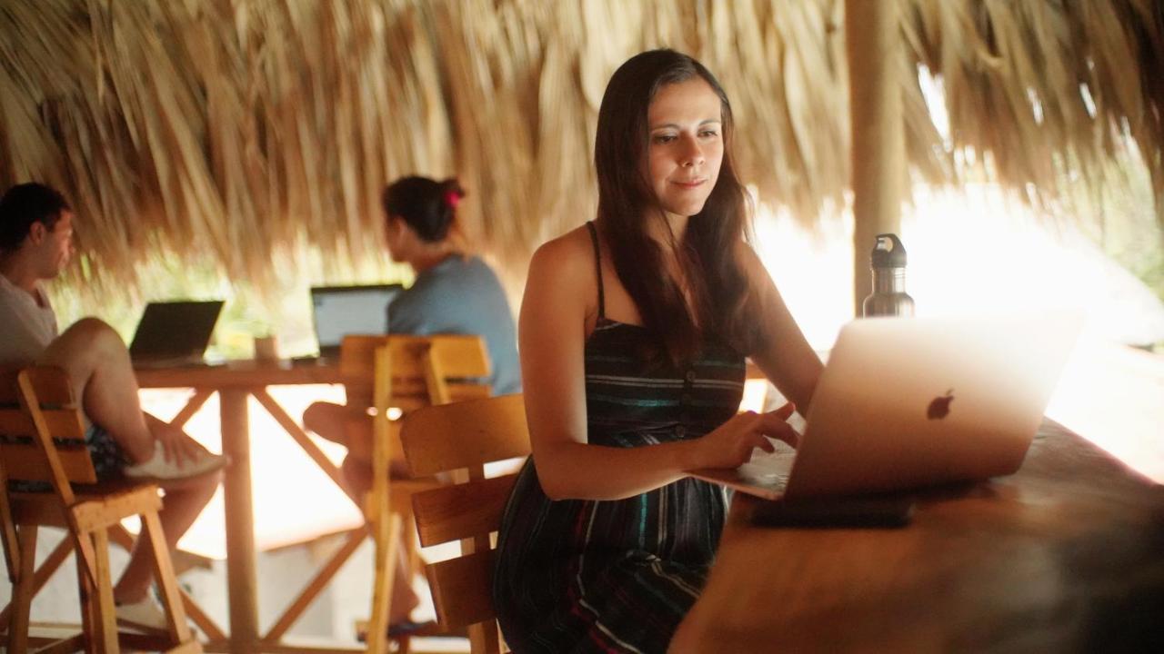 Palomino Sunrise Hotel Екстериор снимка